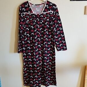 LOVELY SCOTTIE NIGHTOWN, SOFT FLANNEL, EYELET TRIM